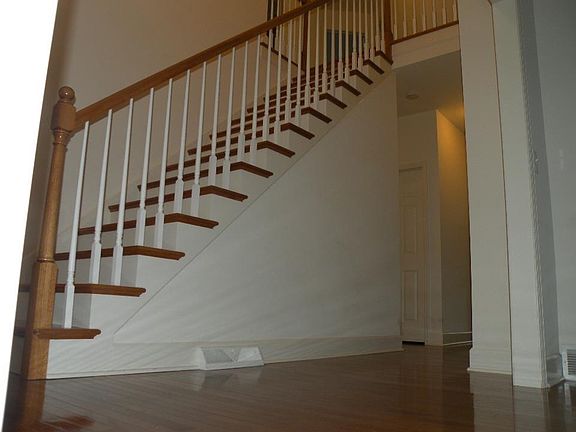 2nd image of 1 Antoinette Ln