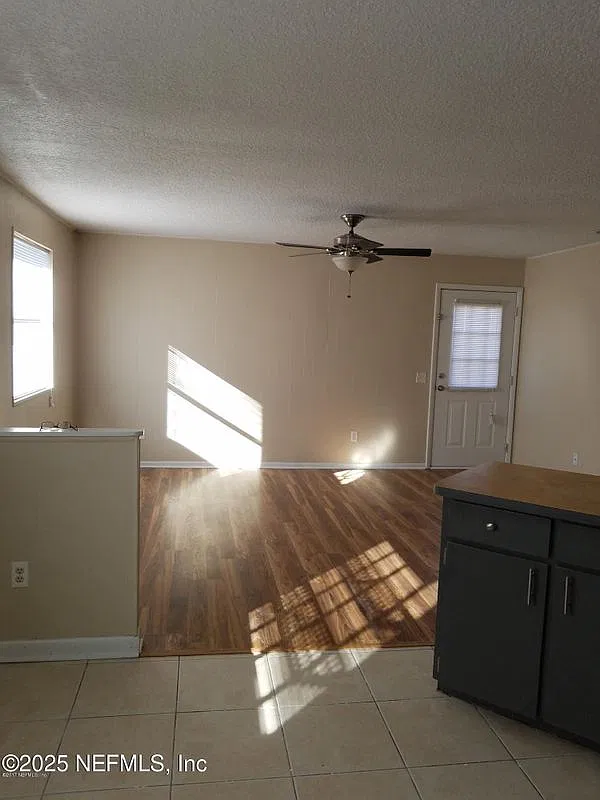 2 bed, 1.0 bath, 924 sqft, $1,700 — Photo 3
