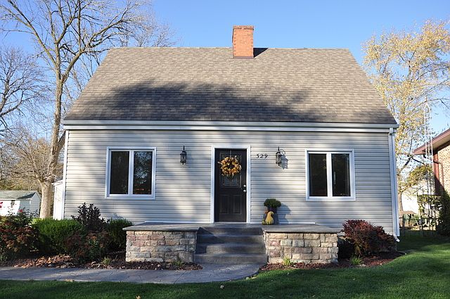 1st image of 329 Blaine St