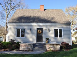 329 Blaine Ave, Peotone, IL 60468