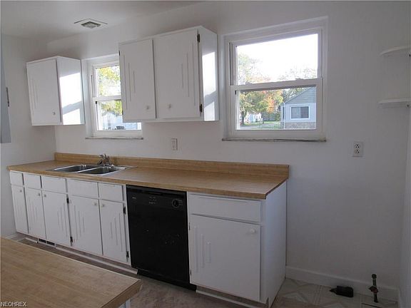 4th image of 202 Louisiana Ave