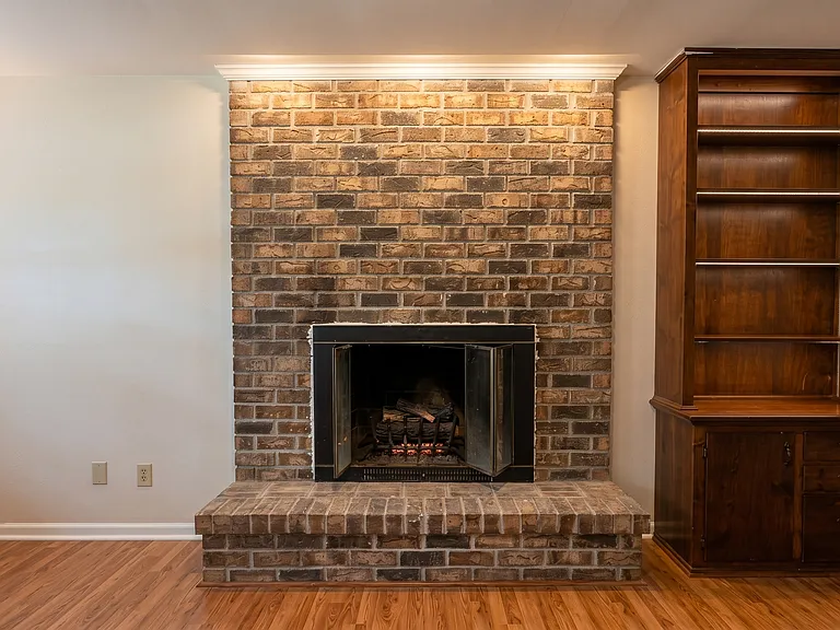 6 Oakwood Dr — Photo 8