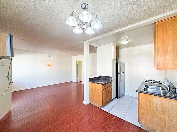 4th image of 4641 La Mirada Ave APT 18