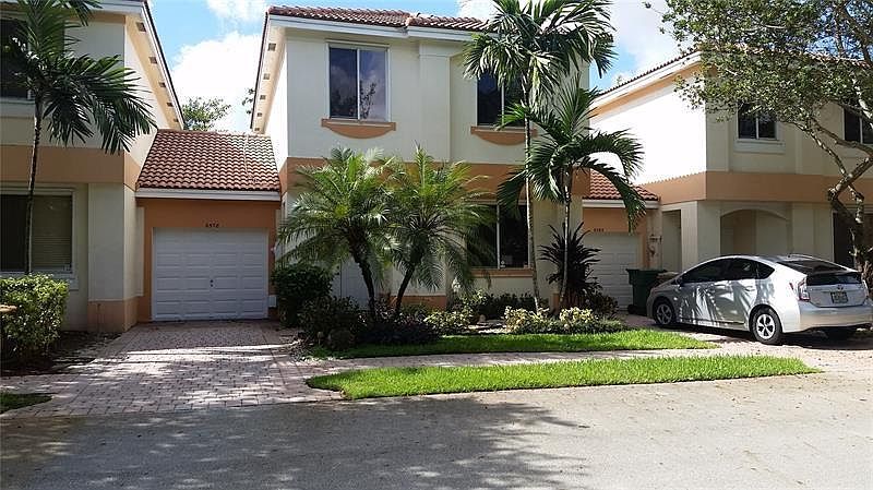 1st image of 6584 Hidden Cove Dr