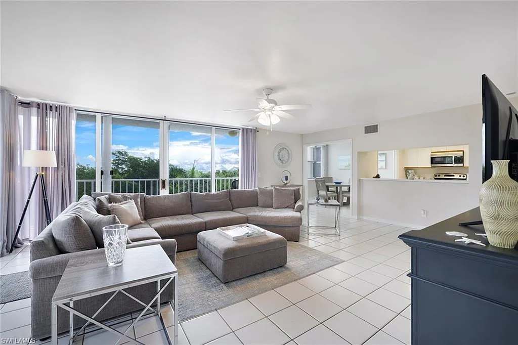 3 bed, 2.0 bath, 1514 sqft, $12,500 — Photo 2