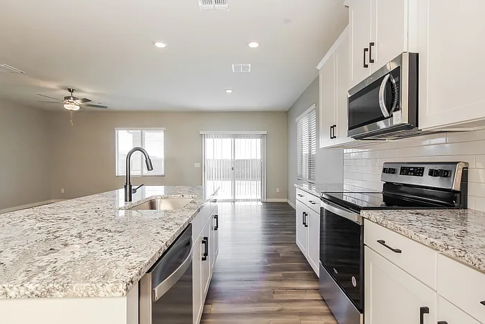 11509 W Cumberland Dr — Photo 6