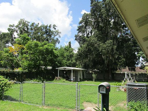 2nd image of 1870 SE Baya Dr