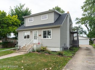 4048 Wesley Ter, Schiller Park, IL 60176