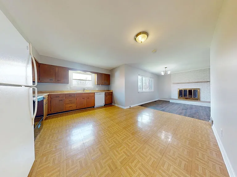 187 S Gamble St — Photo 4