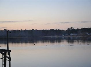 1393 Waters Edge Dr, Summerton, SC 29148