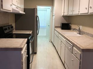411 N Palm Ave, Santa Paula, CA 93060