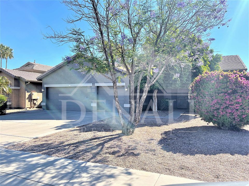 1st image of 1121 S Western Skies Dr