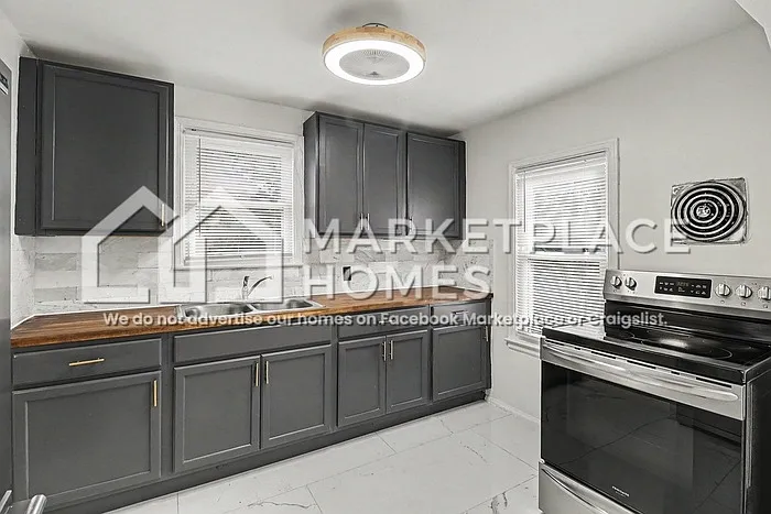 19591 Strasburg St — Photo 7