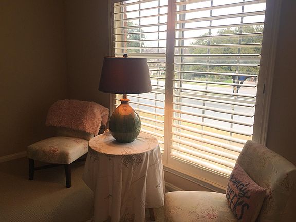 3rd image of 4413 Bellaire Dr S APT 206