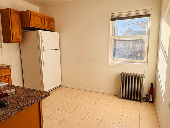 4th image of 6122 160th St Floor 2