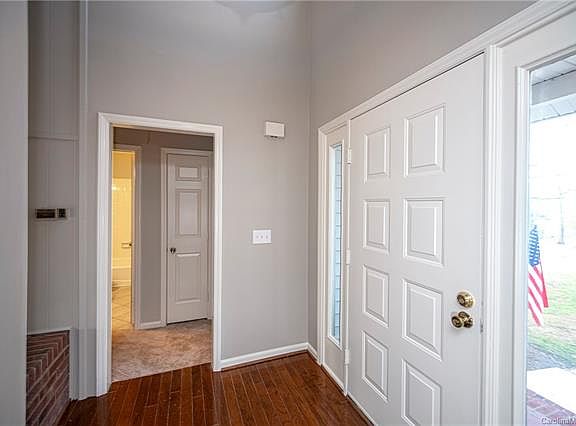 4th image of 7311 Pickett Ct