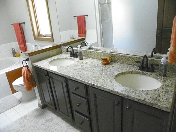 4th image of 1212 Lakeridge Ct