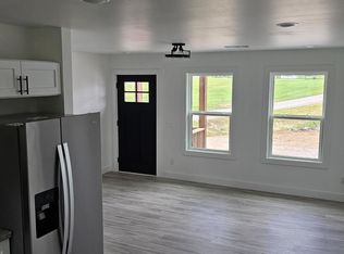 1511 N Springfield St UNIT B, Berryville, AR 72616