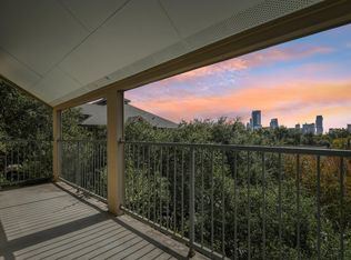 1910 Robbins Pl APT 301, Austin, TX 78705