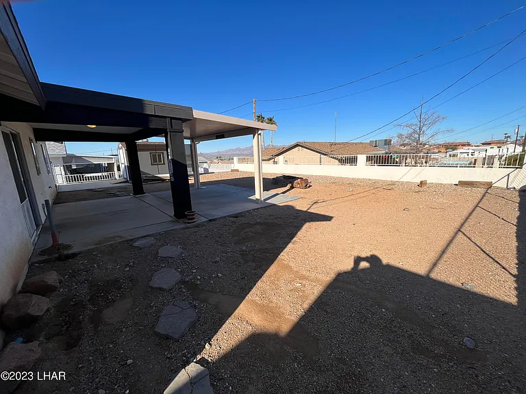 2557 Palisades Dr — Photo 22