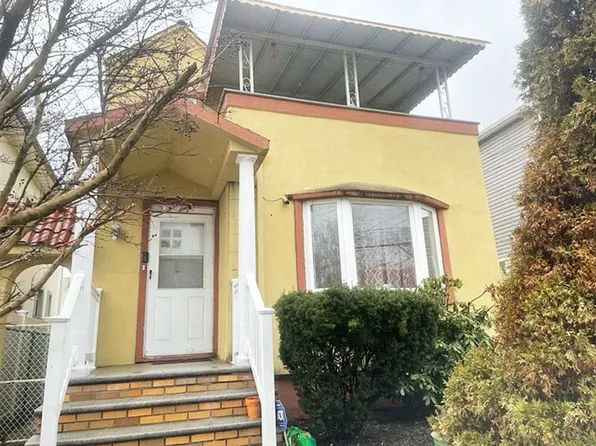 13945 231st St, Springfield Gardens, NY 11413