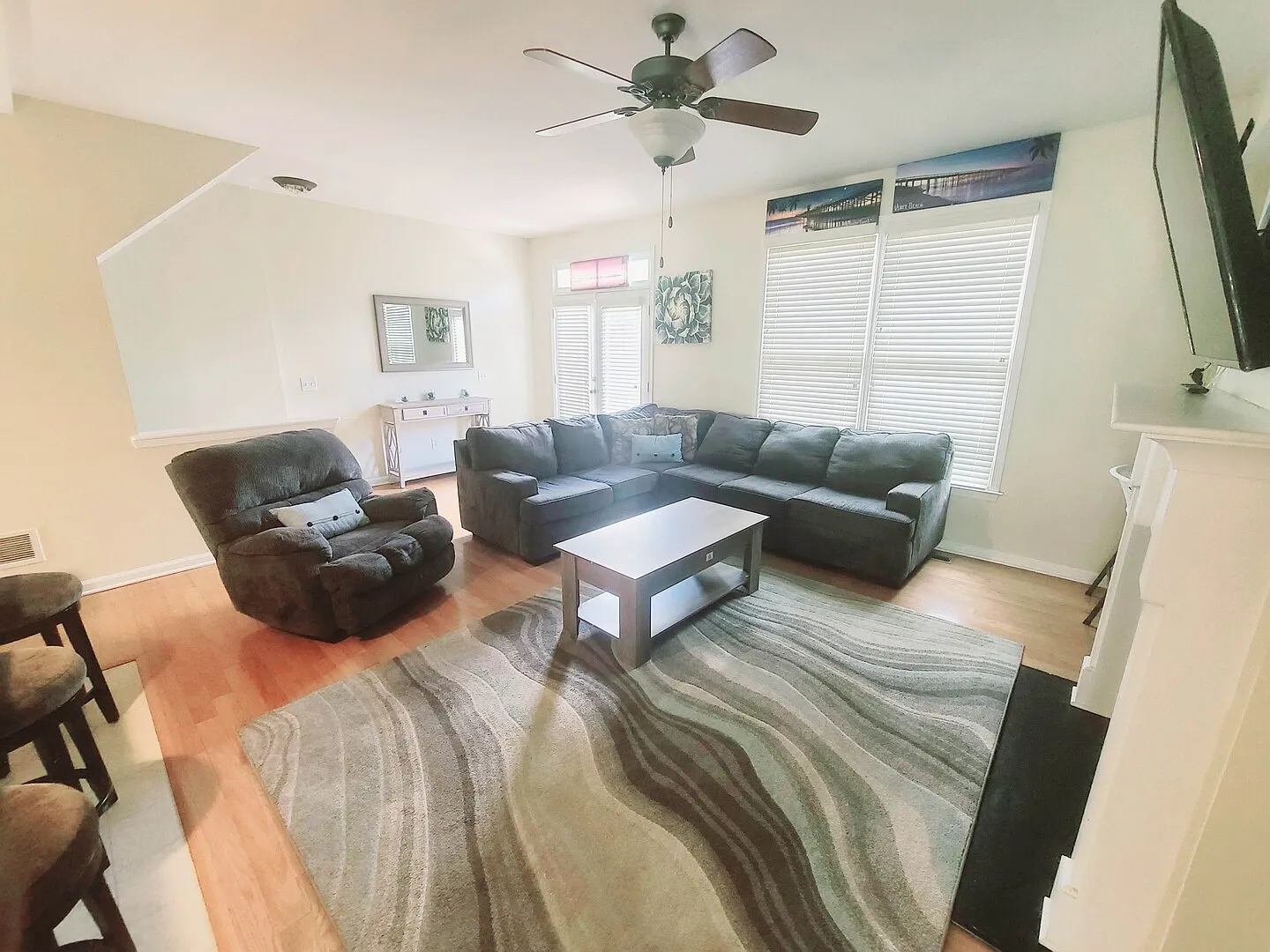 Cozy Quiet Home Near Mall of Georgia — Photo 4