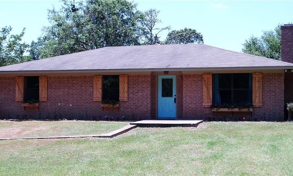 1st image of 302 County Road 3817