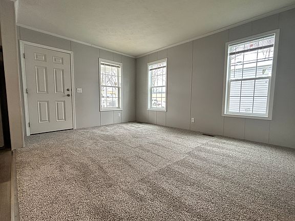 5th image of 235 Westwood