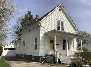 451 Phillips St, Galesburg, IL 61401