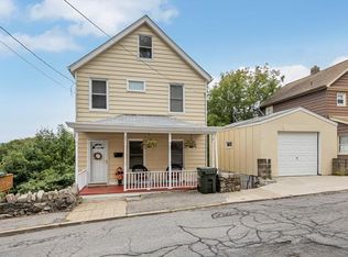 26 South St, Highland Falls, NY 10928