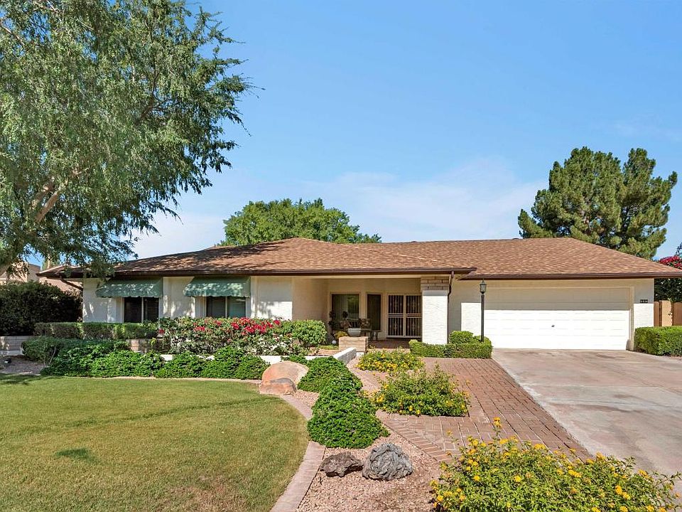 2nd image of 8916 S Los Feliz Dr