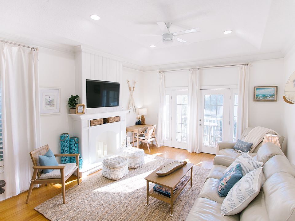 Spacious Living Room.