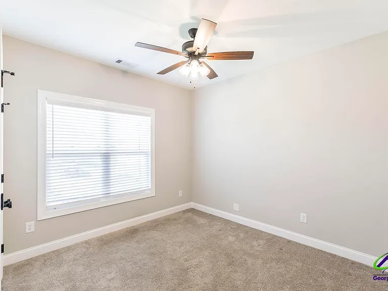113 Garrett Ln — Photo 22