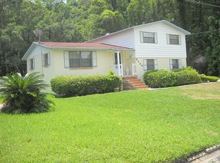 6256 Barry Dr W, Jacksonville, FL 32208