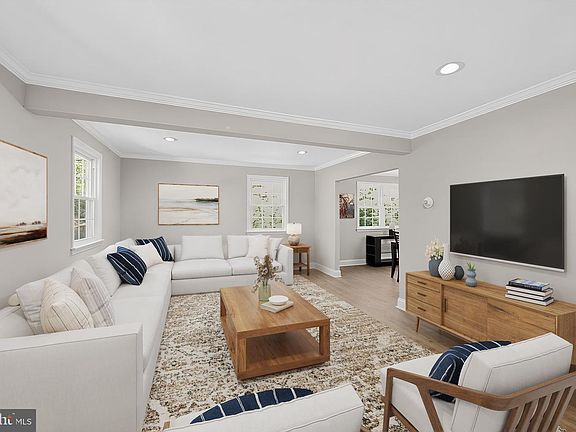 5th image of 207 Walnut Hill Rd #2-B