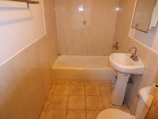 Rented by Joel Weisz, LREB | media 31