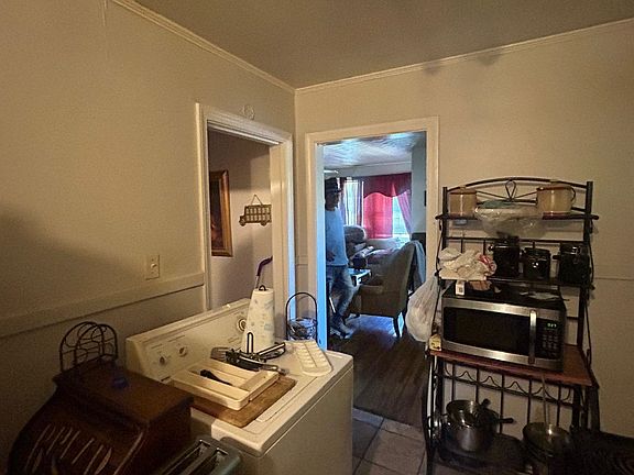 5th image of 1383 Quinby Dr