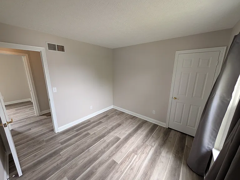 253 Dewfall Dr — Photo 23
