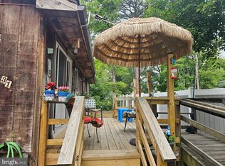 31 6th St, Colonial Beach, VA 22443