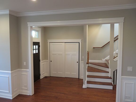 4th image of 5054 W Warwick Ave