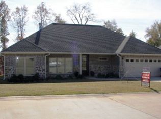212 Boulder Ln, Nacogdoches, TX 75965