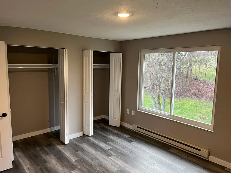 228 Parkwood Cir #3 — Photo 9