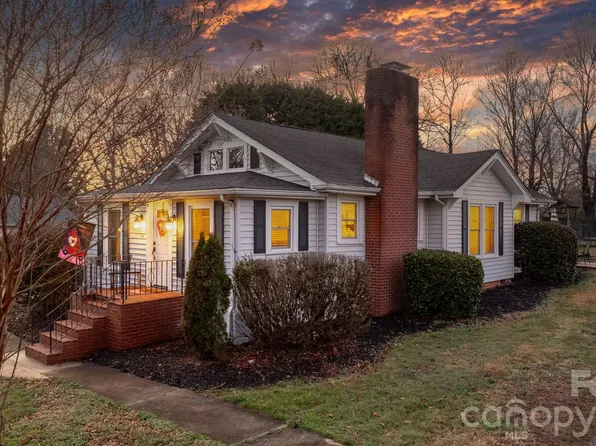 160 Elm Ave, Hudson, NC 28638