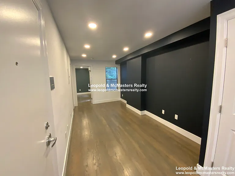 24 Mt. Vernon St apartment — Photo 67