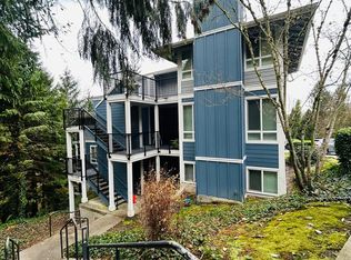 12019 NE 204th Pl #D, Bothell, WA 98011