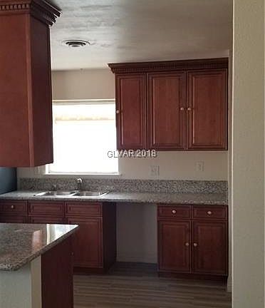 4th image of 4119 El Camino Ave