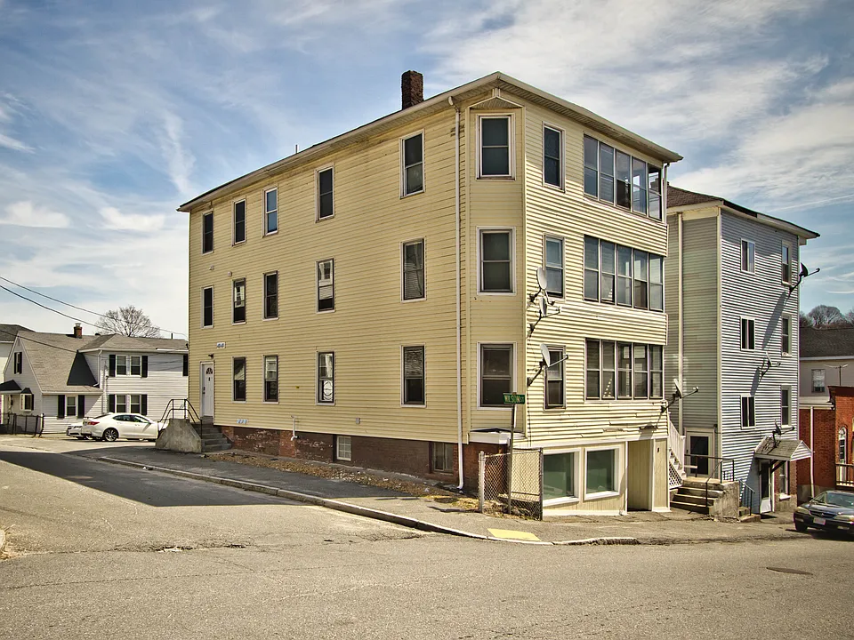 8 Seward St #3