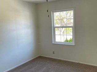 516 Anacapa Dr, Camarillo, CA 93010
