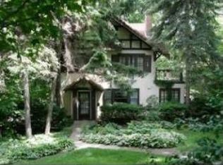 711 N Park Blvd, Glen Ellyn, IL 60137