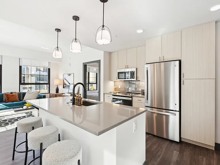 Broad + Noble — Photo 1